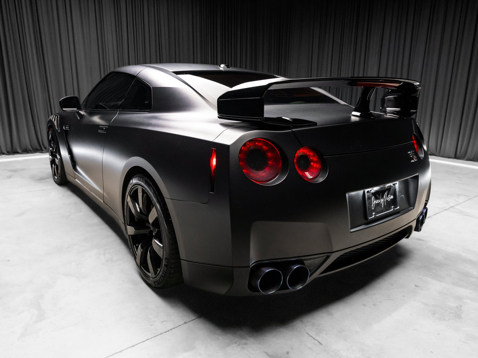 Used 2009 Nissan GT-R Premium AWD/4WD image 14