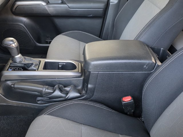 Used 2021 Toyota Tacoma TRD Off-Road w/ Technology Package RWD image 8