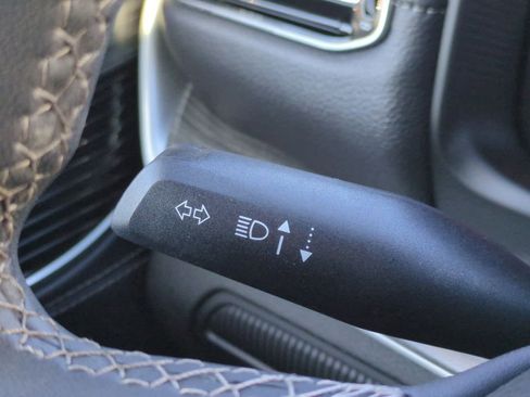 Used 2024 Jeep Wagoneer L Series II image 27