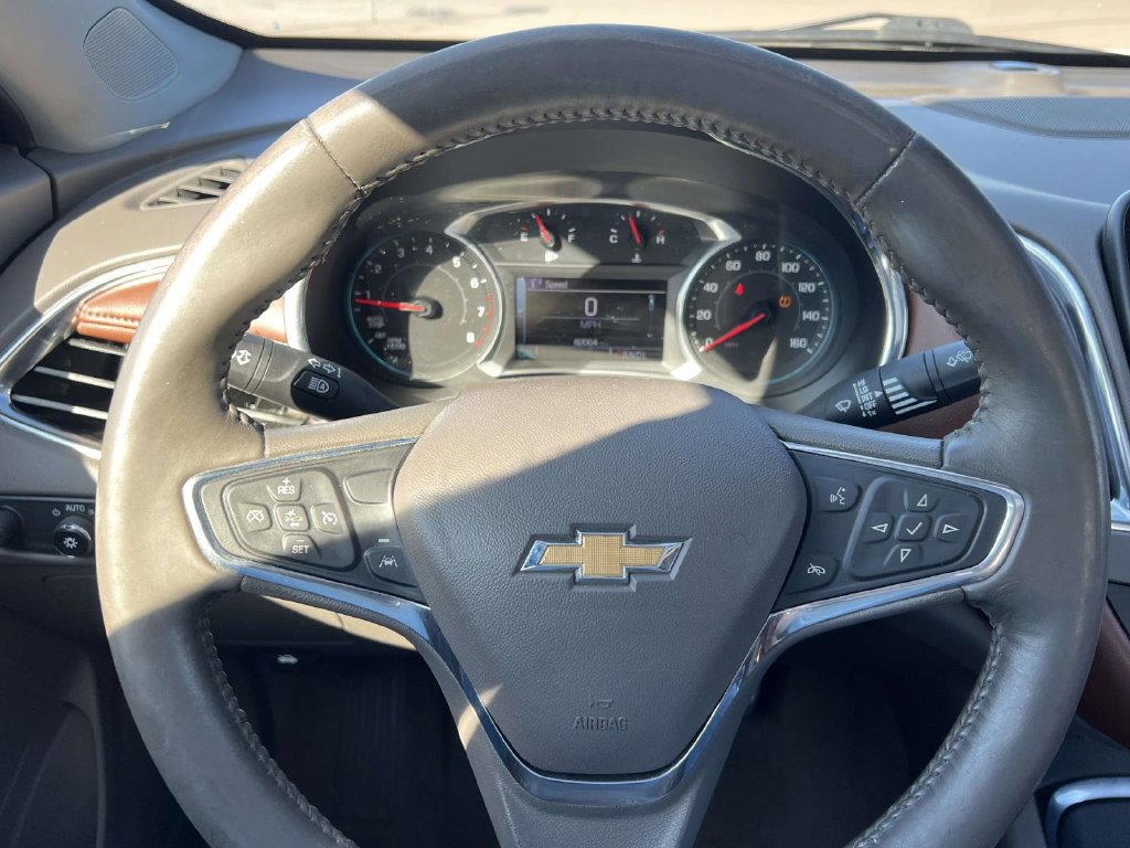 Used 2017 Chevrolet Malibu LT w/ Leather Package FWD image 24