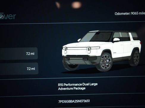 Used 2025 Rivian R1S Adventure AWD/4WD image 7