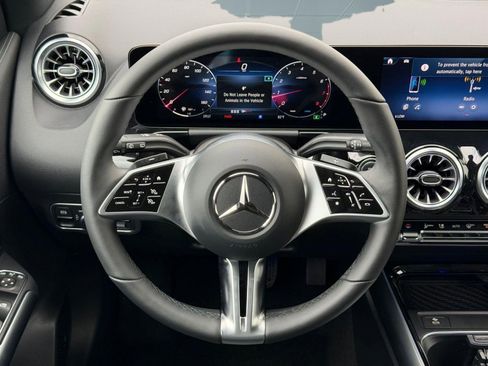 Used 2026 Mercedes-Benz GLA 250 image 18