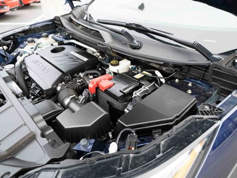 Used 2024 Nissan Rogue SL image 34