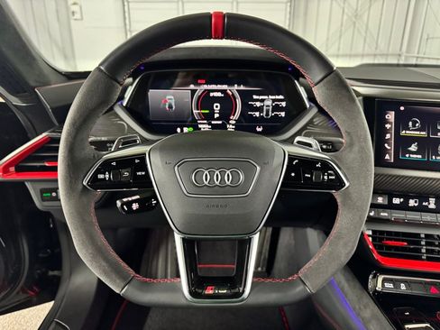 Used 2023 Audi RS e-tron GT image 27