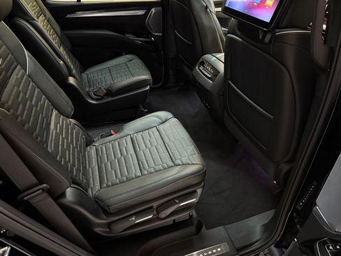 New 2026 Cadillac Escalade V w/ LPO, ONYX Package image 63