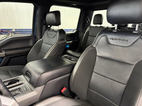 Used 2019 Ford F150 Raptor w/ Equipment Group 802A Luxury AWD/4WD image 13