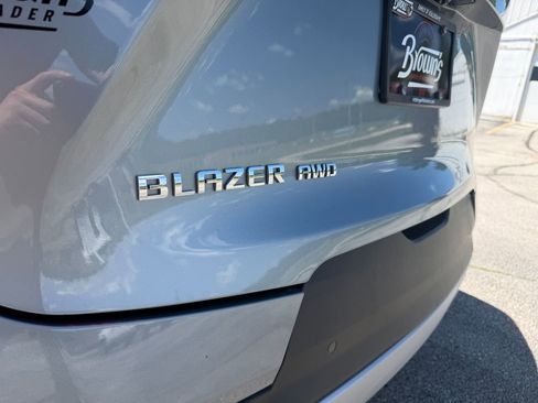 Used 2024 Chevrolet Blazer LT AWD/4WD image 36