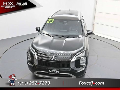 Used 2023 Mitsubishi Outlander SEL 40th Anniversary AWD/4WD image 28