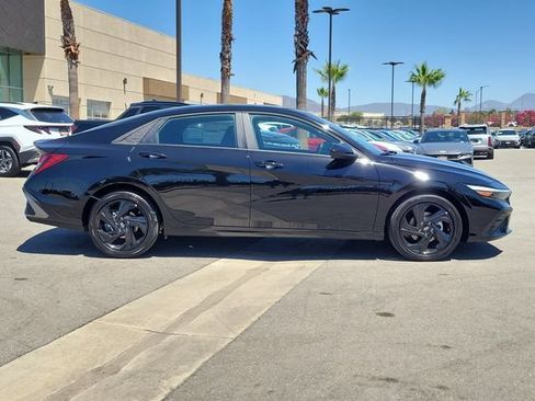 New 2026 Hyundai Elantra SEL Sport FWD image 29