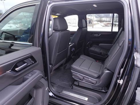 New 2025 GMC Yukon XL Denali w/ LPO, Illumination Package image 28