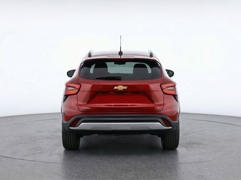 Used 2025 Chevrolet Trax LT w/ LT Convenience Package image 7