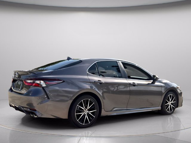 Used 2024 Toyota Camry SE w/ Convenience Package FWD image 6