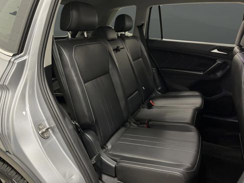 Used 2024 Volkswagen Tiguan SE image 30