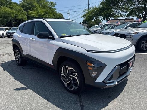 Used 2026 Hyundai Kona SEL Premium AWD/4WD image 3
