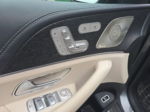 Used 2023 Mercedes-Benz GLE 350 4MATIC image 11