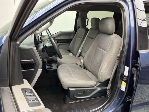 Used 2019 Ford F150 XLT w/ Equipment Group 302A Luxury AWD/4WD image 12