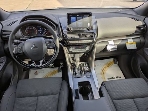 New 2025 Mitsubishi Eclipse Cross AWD image 15
