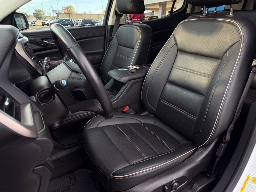 Used 2021 GMC Acadia Denali w/ Denali Technology Package FWD image 14