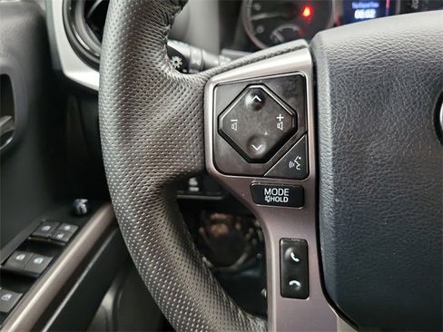 Used 2023 Toyota Tacoma Limited image 15
