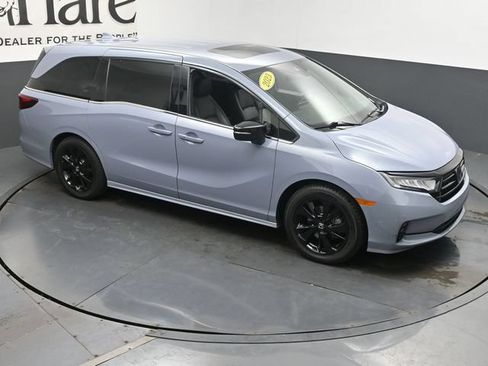Used 2023 Honda Odyssey Sport image 38