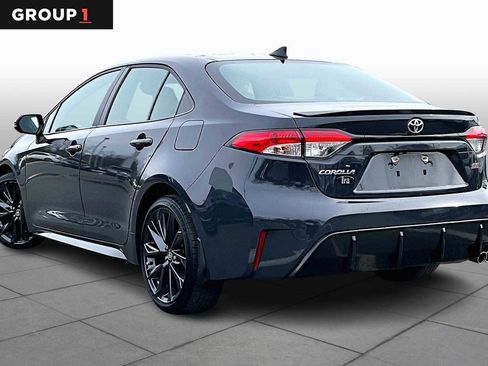 Used 2024 Toyota Corolla SE w/ SE Premium Package image 12