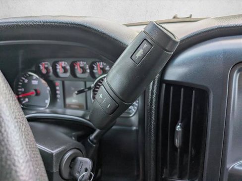 Used 2017 GMC Sierra 1500 4x4 Double Cab w/ Sierra Convenience Package image 12