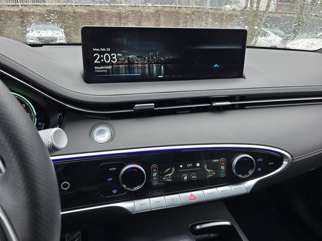 Certified 2025 Genesis GV70 3.5T Sport w/ Sport Prestige Package AWD/4WD image 28