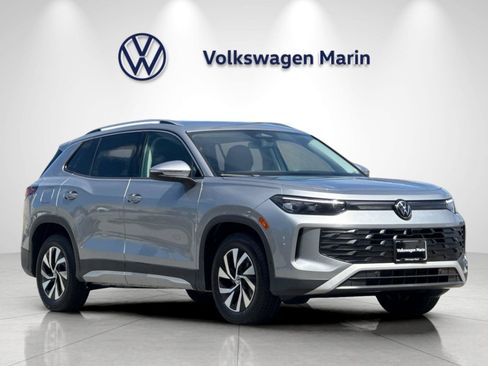 New 2026 Volkswagen Tiguan S FWD image 7