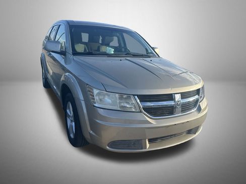 Used 2009 Dodge Journey SXT w/ Rear Seat Video Group image 2