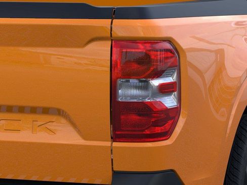 New 2026 Ford Maverick XLT w/ XLT Luxury Package FWD image 22