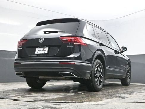 Used 2021 Volkswagen Tiguan SE image 36