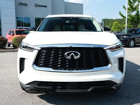 Used 2023 INFINITI QX60 Luxe w/ Cargo Package FWD image 2