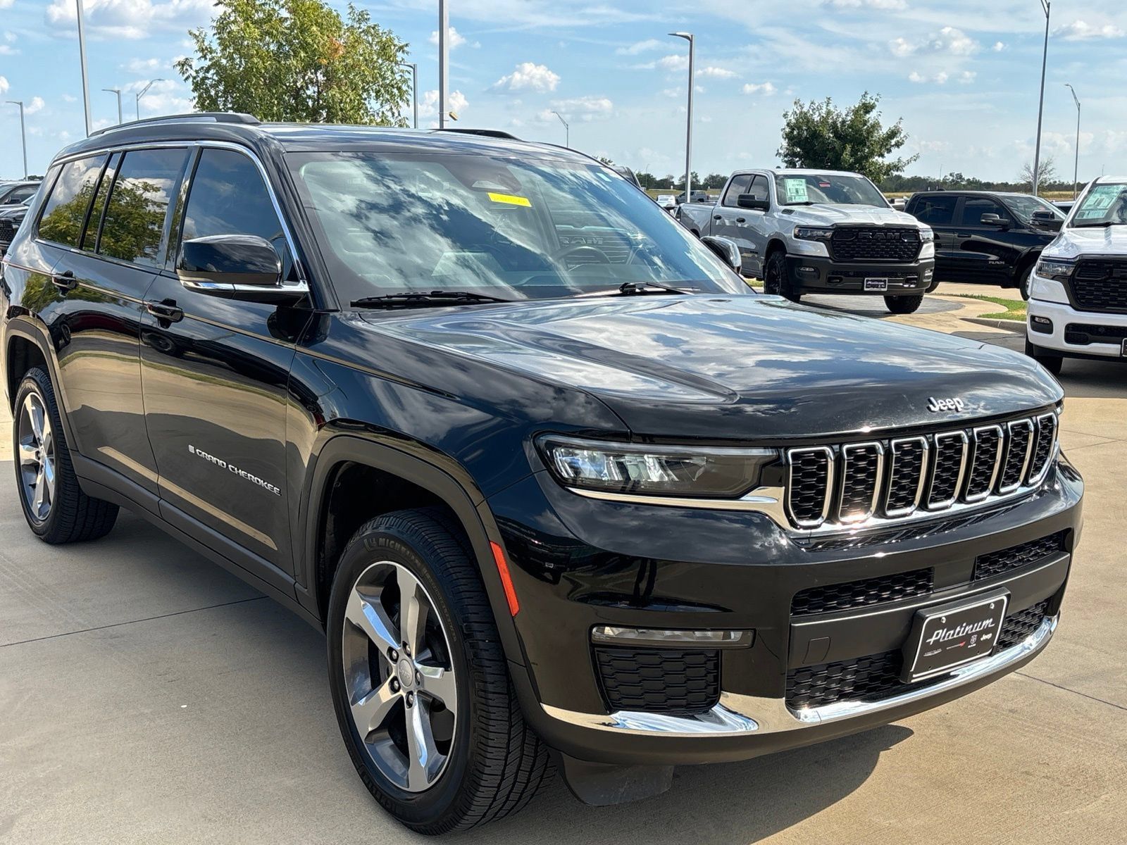 Used 2021 Jeep Grand Cherokee L Limited w/ Trailer Tow Group (B) AWD/4WD image 7