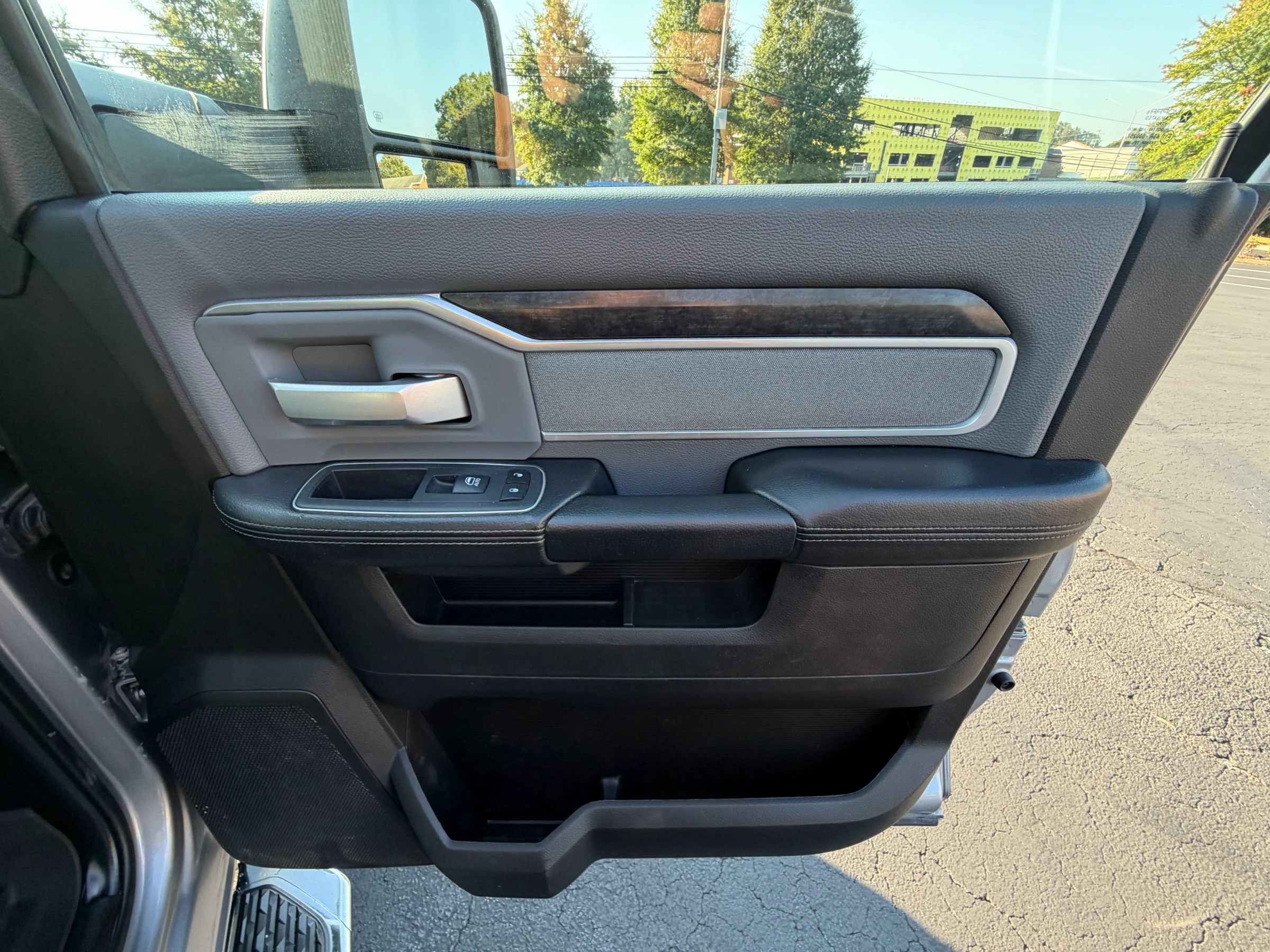 Used 2023 RAM 2500 Big Horn w/ Level 1 Equipment Group AWD/4WD image 23