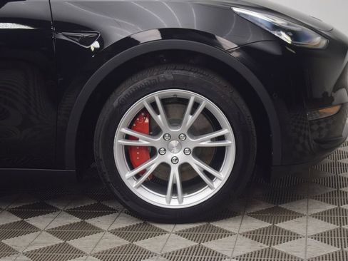 Used 2020 Tesla Model Y Long Range AWD/4WD image 29