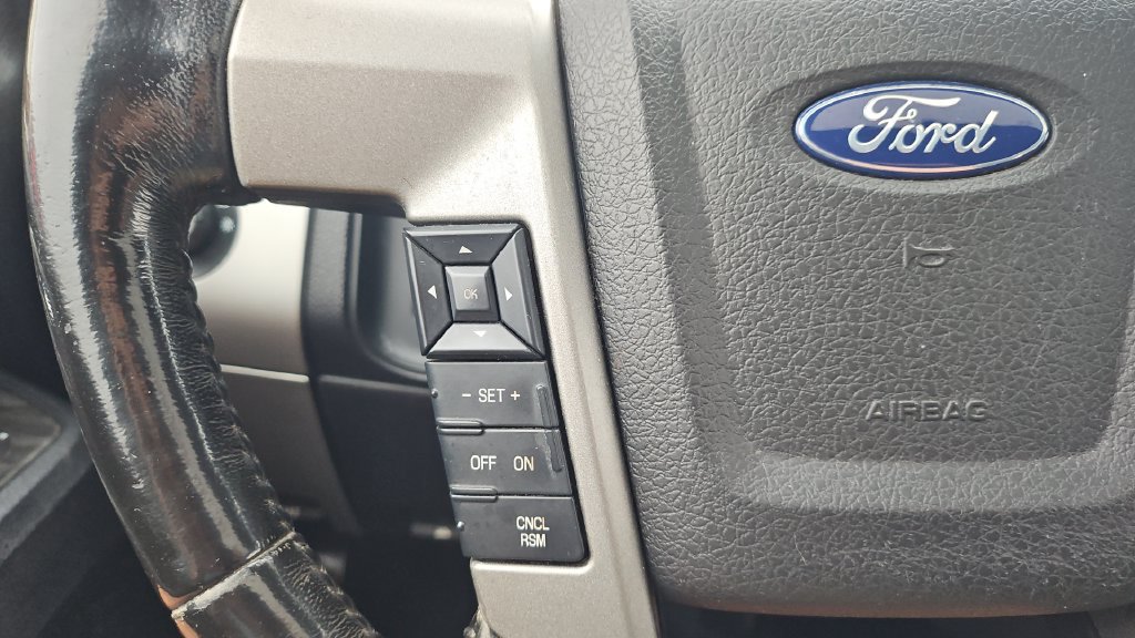 Used 2017 Ford Expedition Limited w/ Equipment Group 301A AWD/4WD image 10
