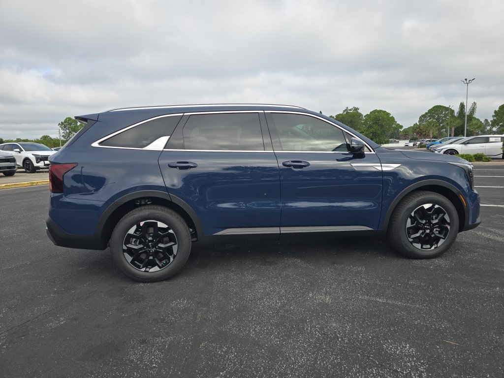 New 2026 Kia Sorento S FWD image 9