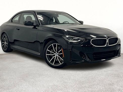 New 2025 BMW 230i Coupe w/ Convenience Package RWD image 1