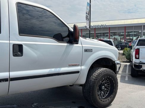 Used 2003 Ford F250 XLT AWD/4WD image 4
