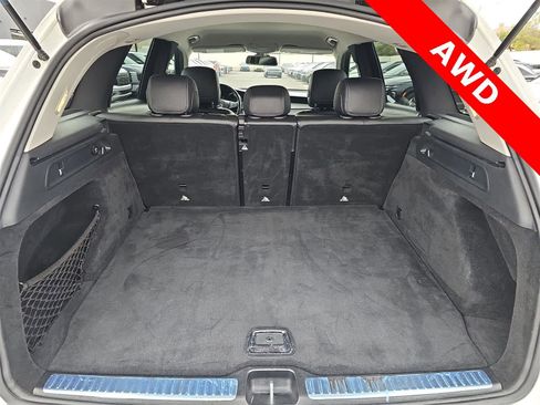 Used 2019 Mercedes-Benz GLC 300 4MATIC image 46