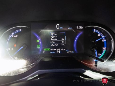 Used 2022 Toyota RAV4 SE w/ Weather & Moonroof Package AWD/4WD image 24