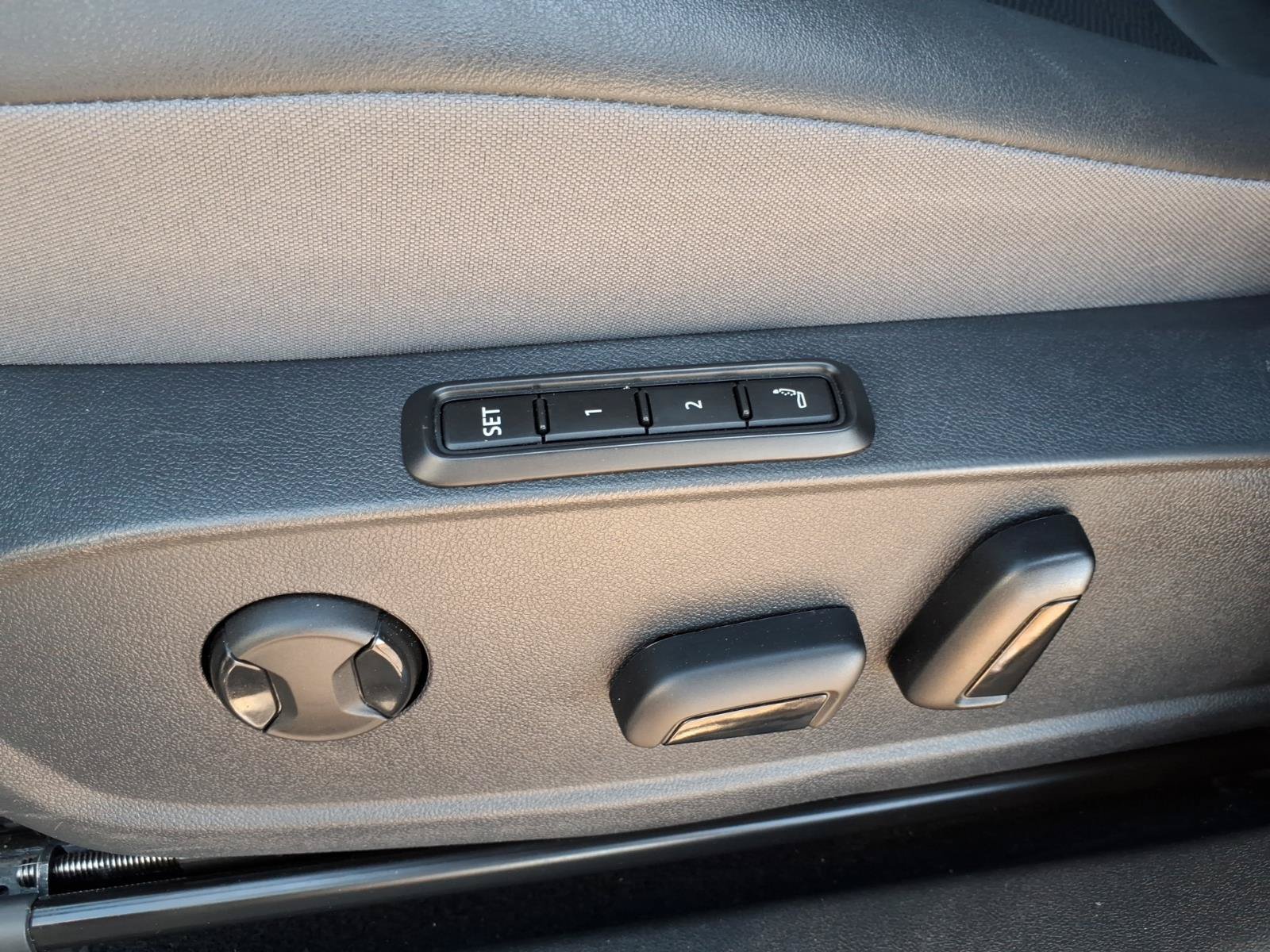 Certified 2023 Volkswagen ID.4 Pro S RWD image 22