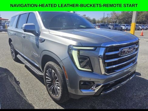 Used 2025 GMC Yukon XL Elevation image 1