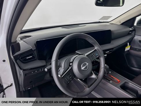 New 2026 Nissan Kicks SR w/ SR Premium Package FWD image 9