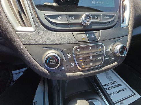 Used 2023 Chevrolet Malibu LT FWD image 19
