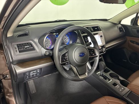 Used 2019 Subaru Outback 2.5i Touring AWD/4WD image 14
