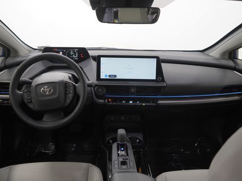 Used 2025 Toyota Prius Limited image 14