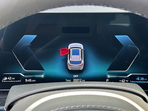 New 2026 BMW X5 xDrive50e w/ Executive Package image 30