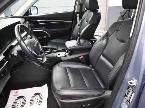 Used 2024 Kia Telluride S w/ S Sunroof Package AWD/4WD image 3