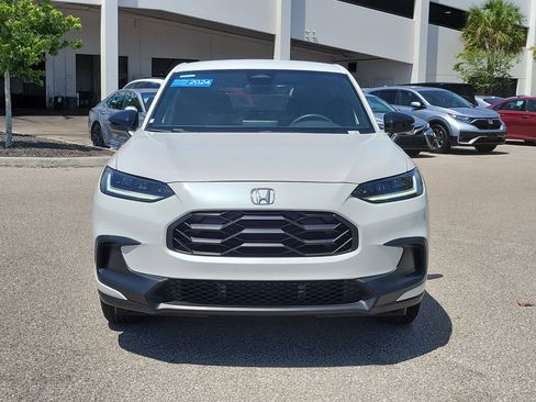 Used 2024 Honda HR-V Sport image 2